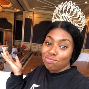 Meet your Posher, Jameia